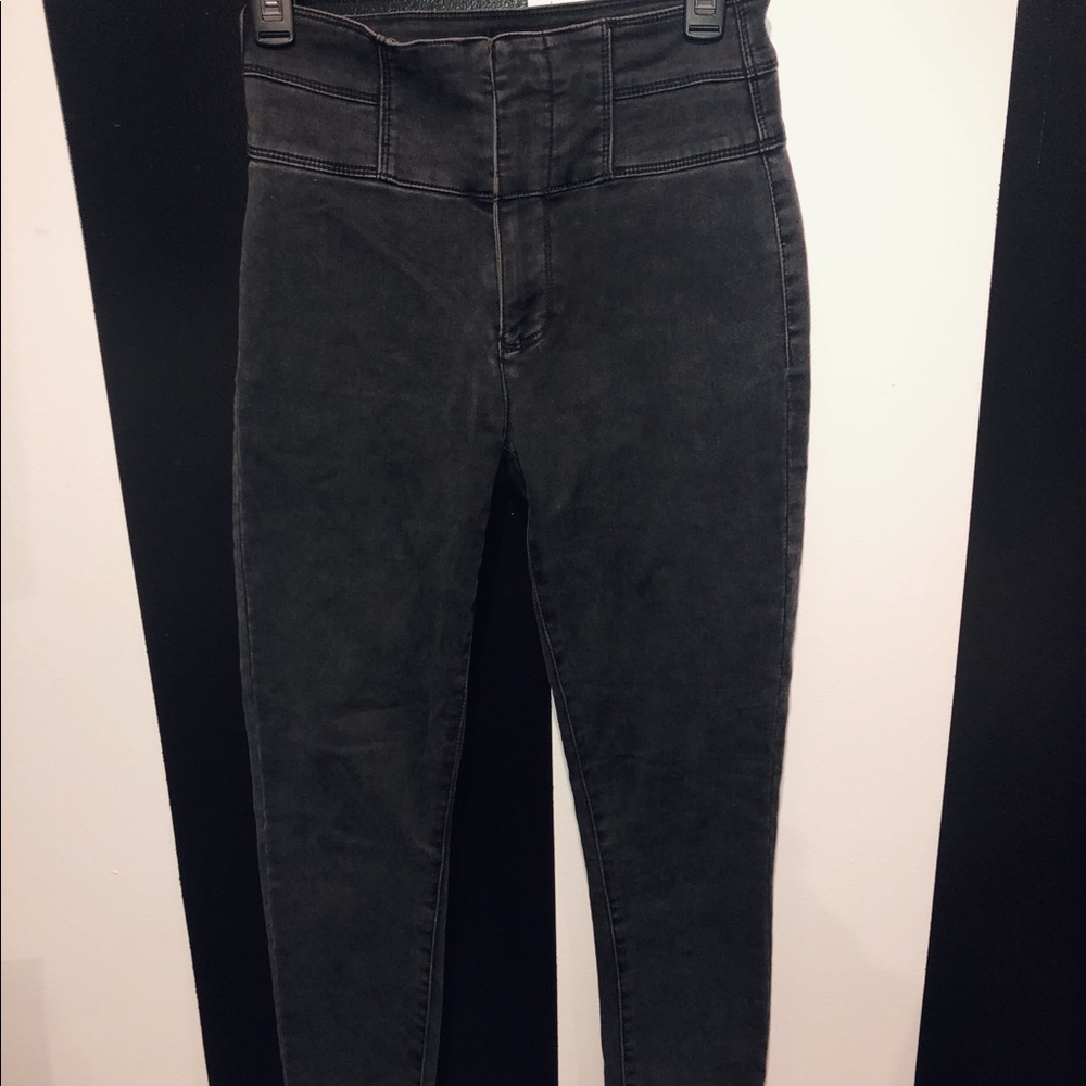 Black high waisted jeans